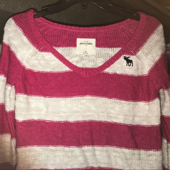 sweater - Picture 1 of 3