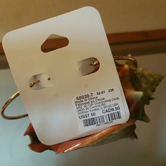 🔴 Simple and basic gold loop earrings - Picture 2 of 3