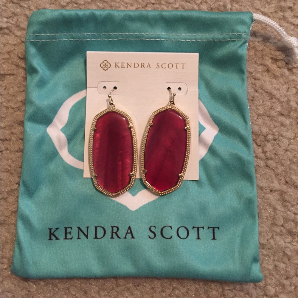 Kendra Scott Burgundy Illusion Danielle earrings