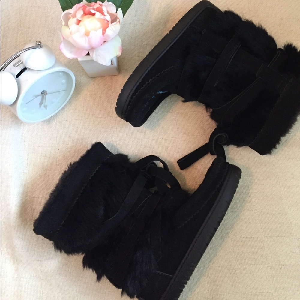 Real Rabbit Fur Manitoba Mukluks
