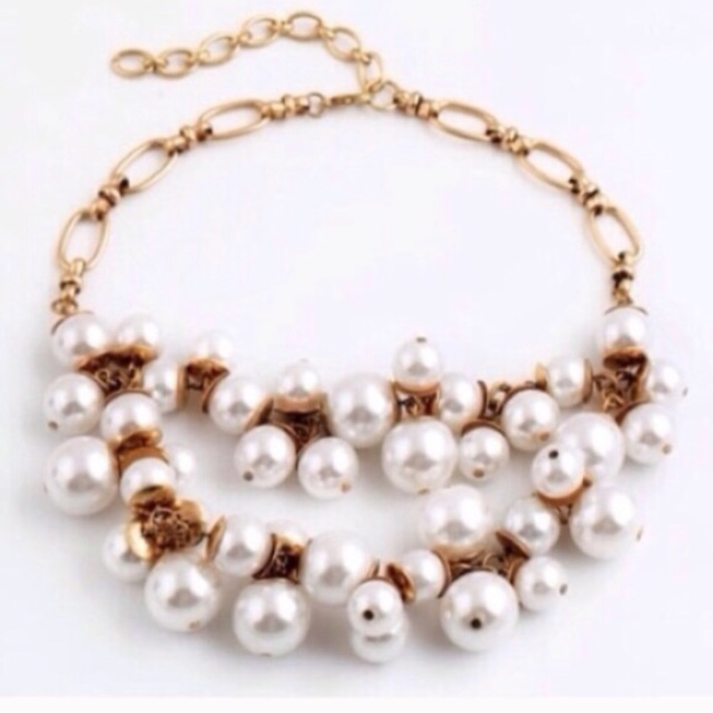 💓NEW💓 Pearl Beaded Statement Necklace so elegant