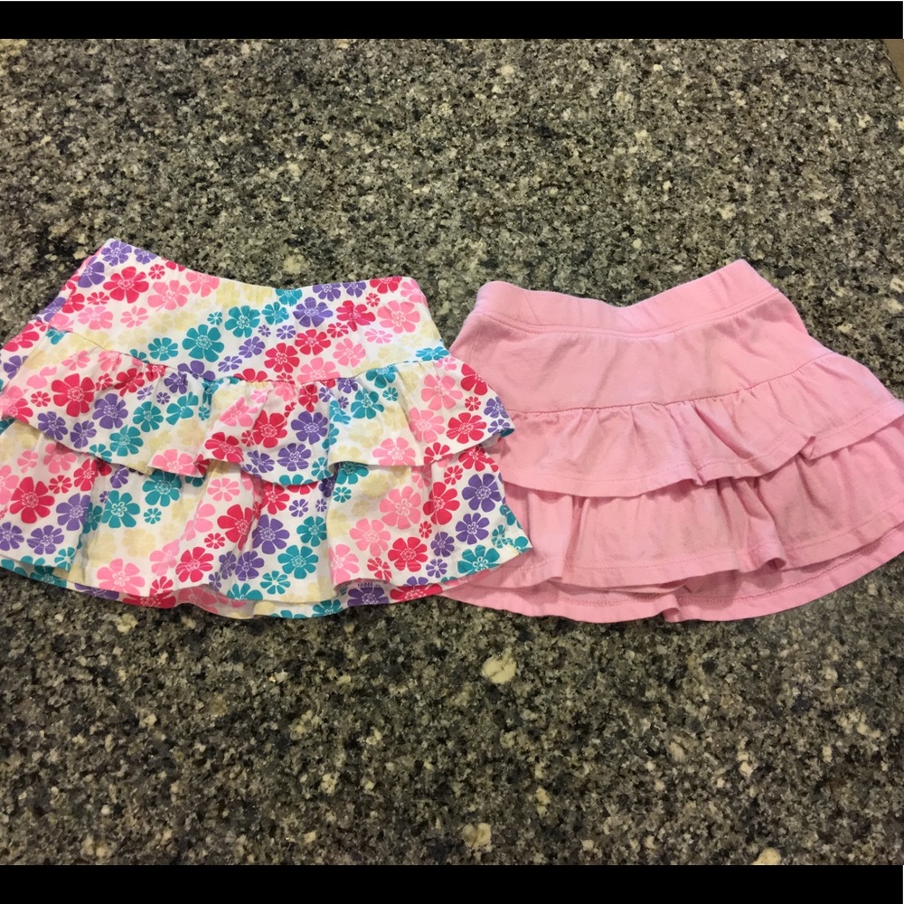 Lot of 2 Girls scooter style skirts, 5/5T