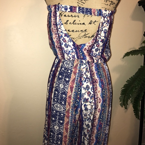 Sleeveless Jumpsuit - Picture 4 of 7