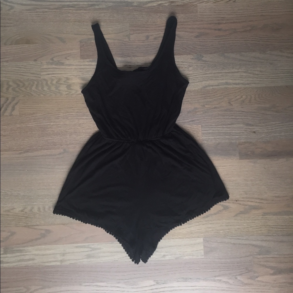 Black pom bordered romper