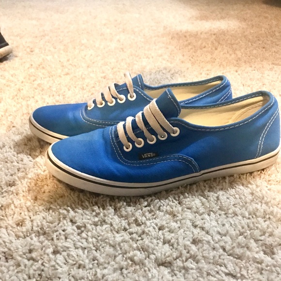 Vans - Picture 2 of 3
