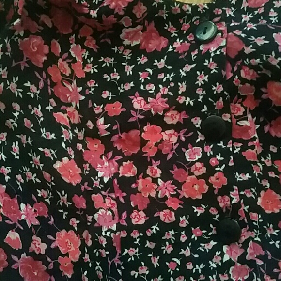 Black and pink floral sundress - Picture 3 of 3