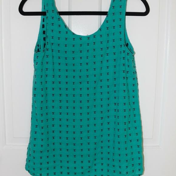 Cute Business Casual Tank Top! - Picture 2 of 4