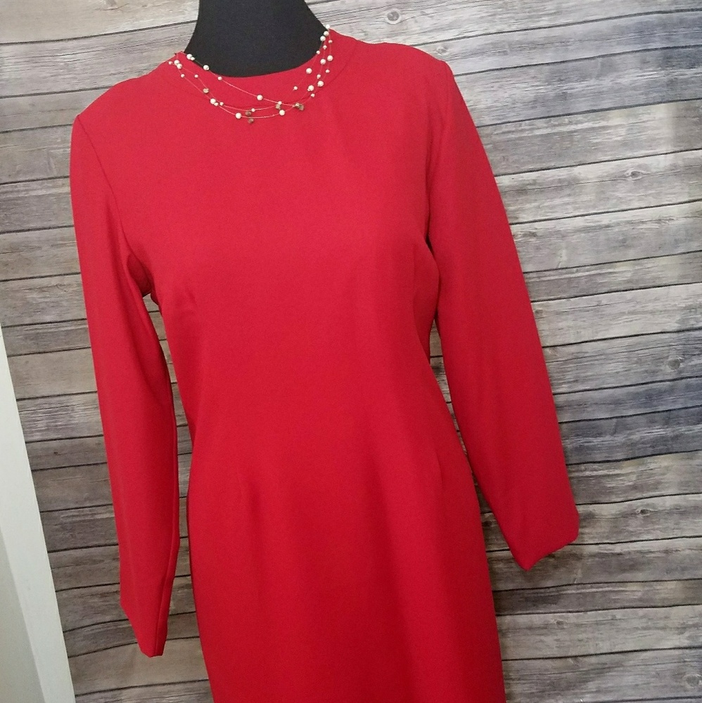 💥HOST PICK 💥Classic Red Accessory Dress