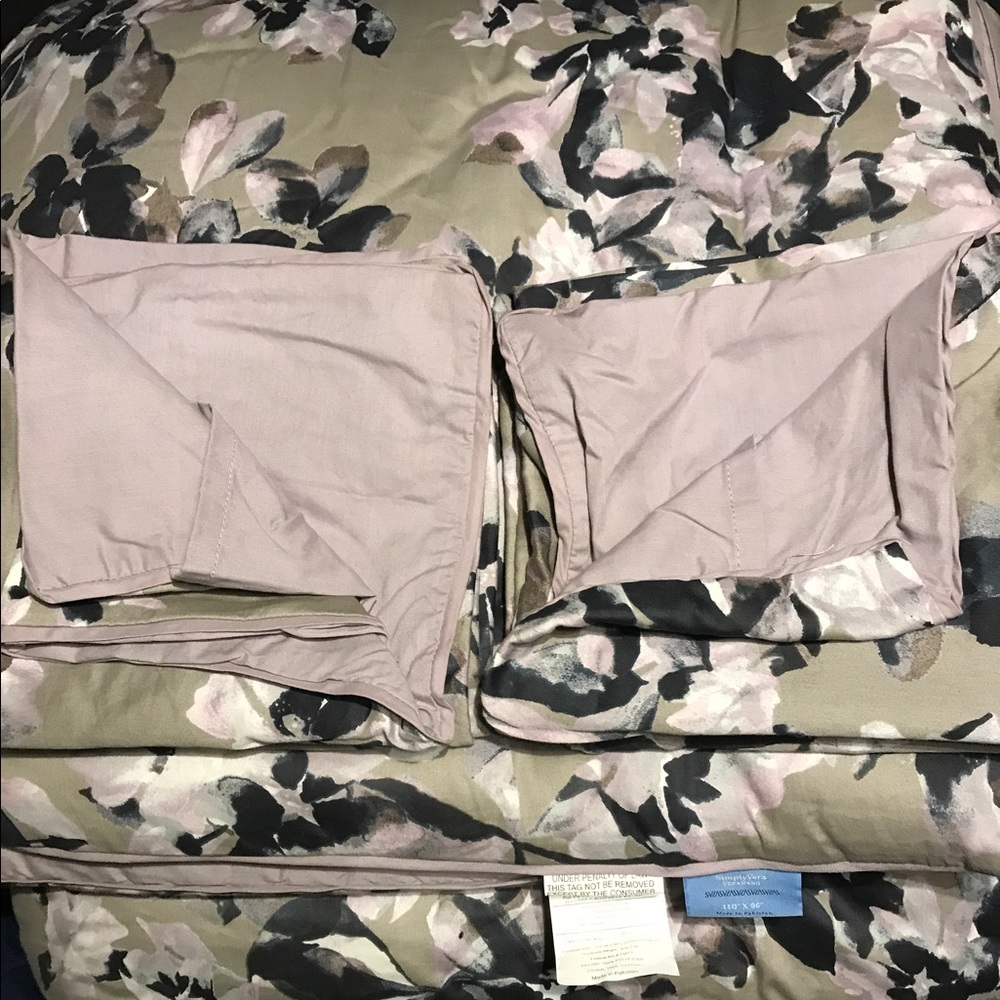 SimplyVera King Vera Wang Comforter Set