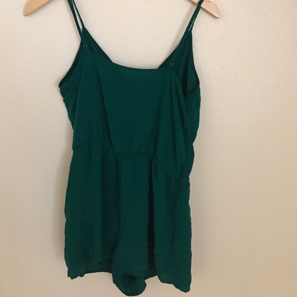 Forever 21 Green Romper - Picture 2 of 2