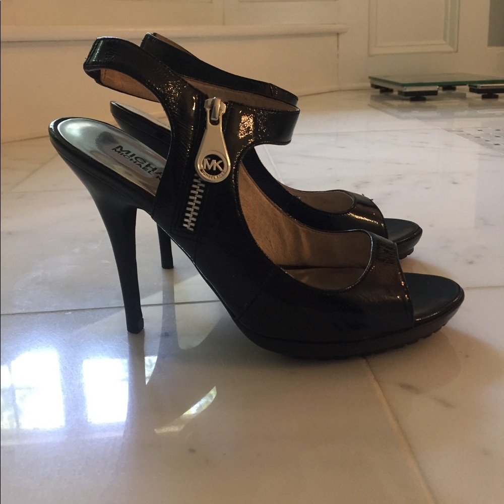 Michael Kors black heel