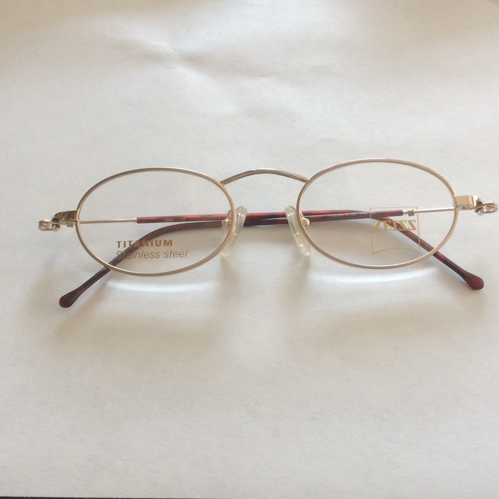 Titanium, stainless Zeiss eyewear