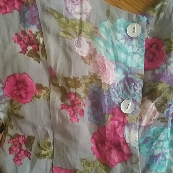 Gray floral button-up sundress - Picture 3 of 5