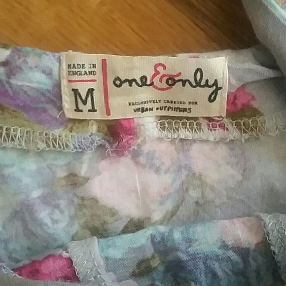 Gray floral button-up sundress - Picture 4 of 5