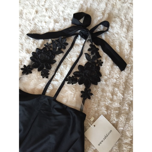 Backless Floral Halter Bathing Suit - Picture 3 of 5