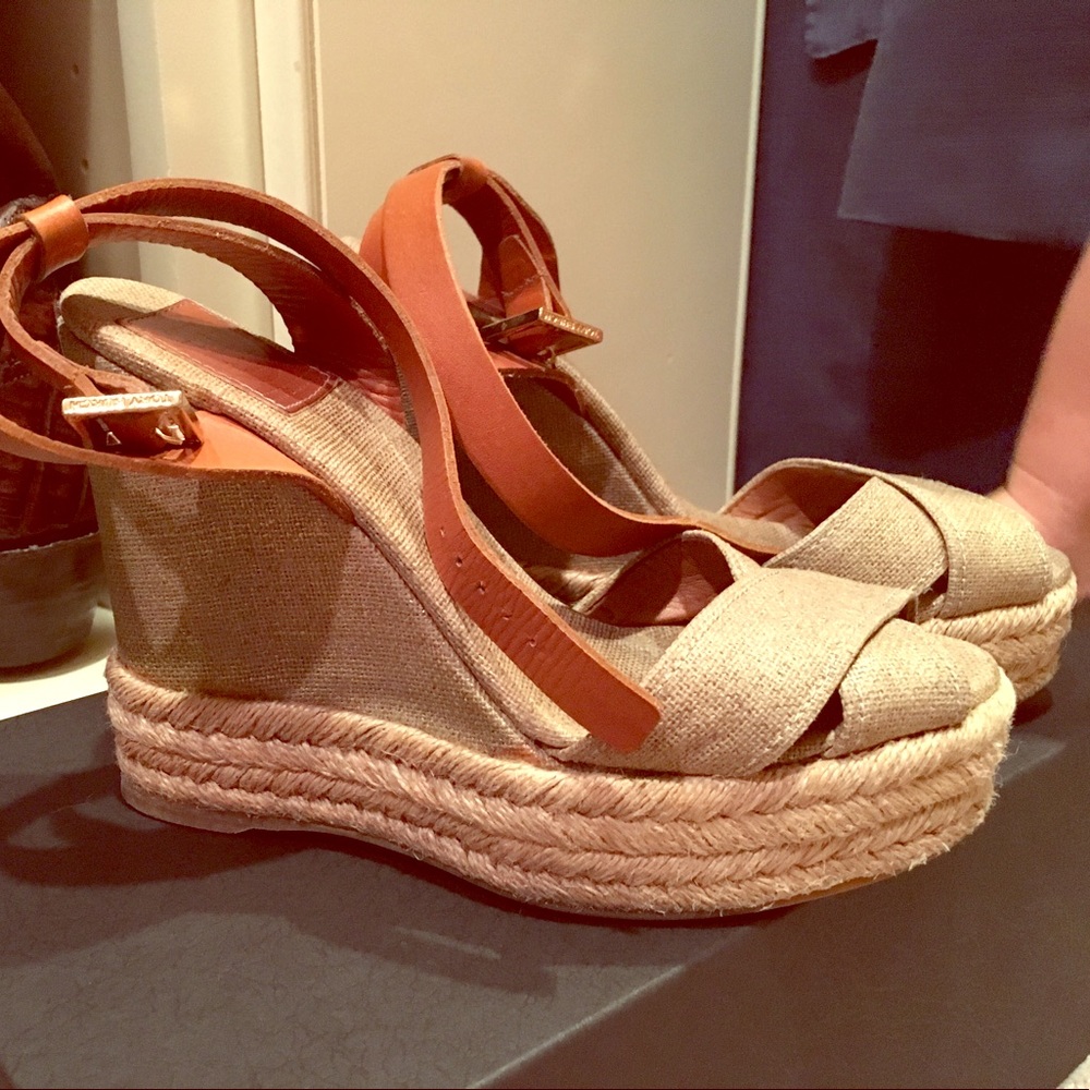 Tory Burch Wedges Size 6