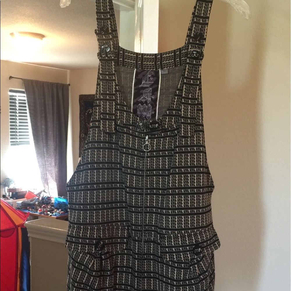 LAMB jumper style dress size 6