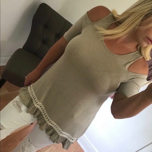 LAST 2 - Taupe cold shoulder lace top - Picture 2 of 3