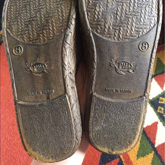 Sandals - Picture 2 of 2