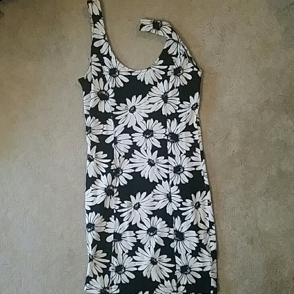Daisy dress