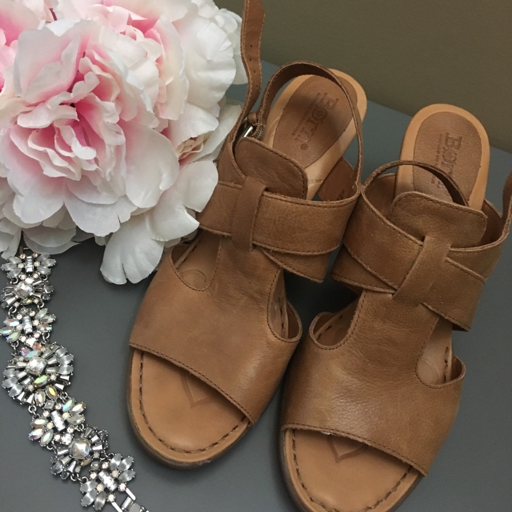 Born genuine leather sandals ✨👡