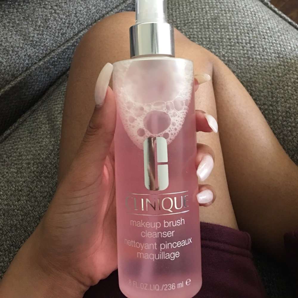 Clinique brush cleanser