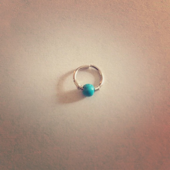 Stainless Steel silver, Turquoise Nose Ring Hoop - Picture 3 of 3