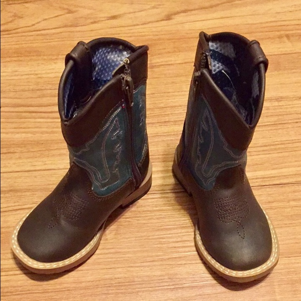 Baby size 5 DBL Barrel cowboy boots!