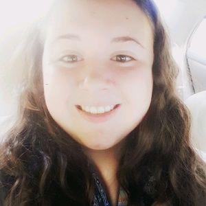 Meet your Posher, Caitlyn