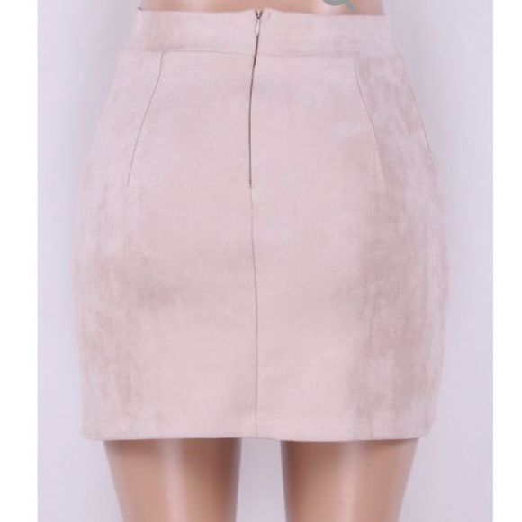 🍂Nude Lace Up Mini 🍂Sale - Picture 3 of 4