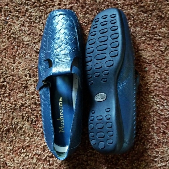 Mushrooms - Picture 3 of 8