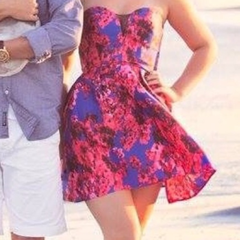 Adorable pink/blue floral dress