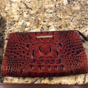 Cosmetic bag
