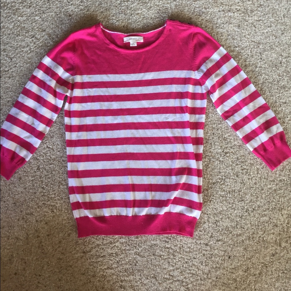 Striped 3/4 sleeve top