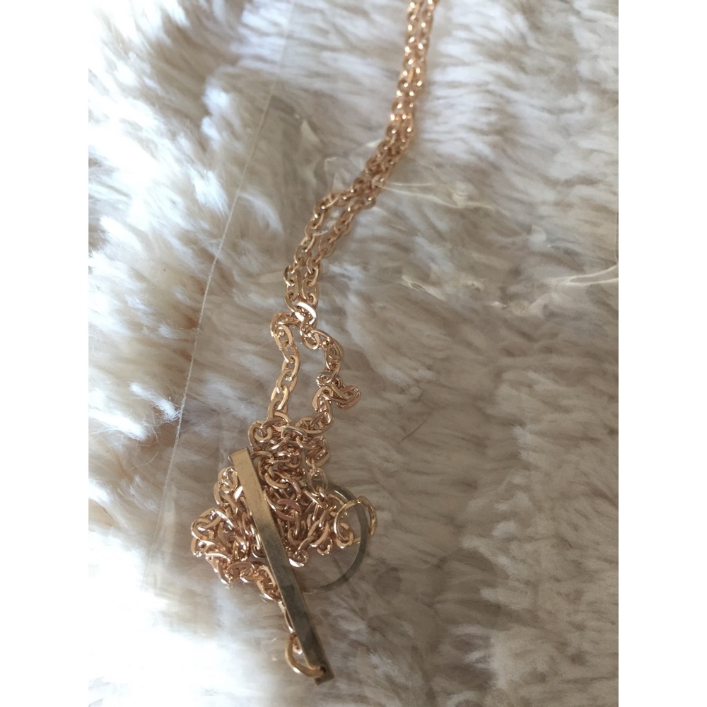 ⭐️ •FREE ITEM• ⭐️ - Picture 2 of 3