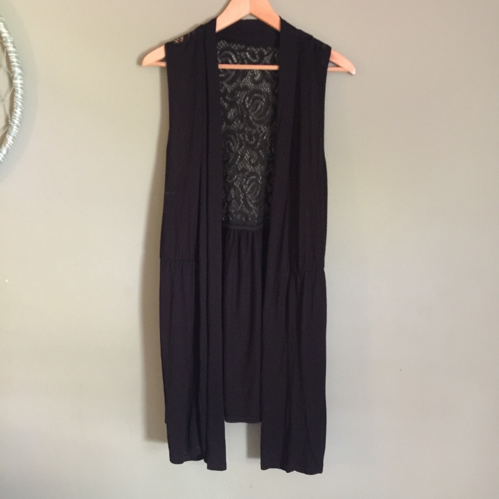 Classy Black Lace Sleeveless Cardigan