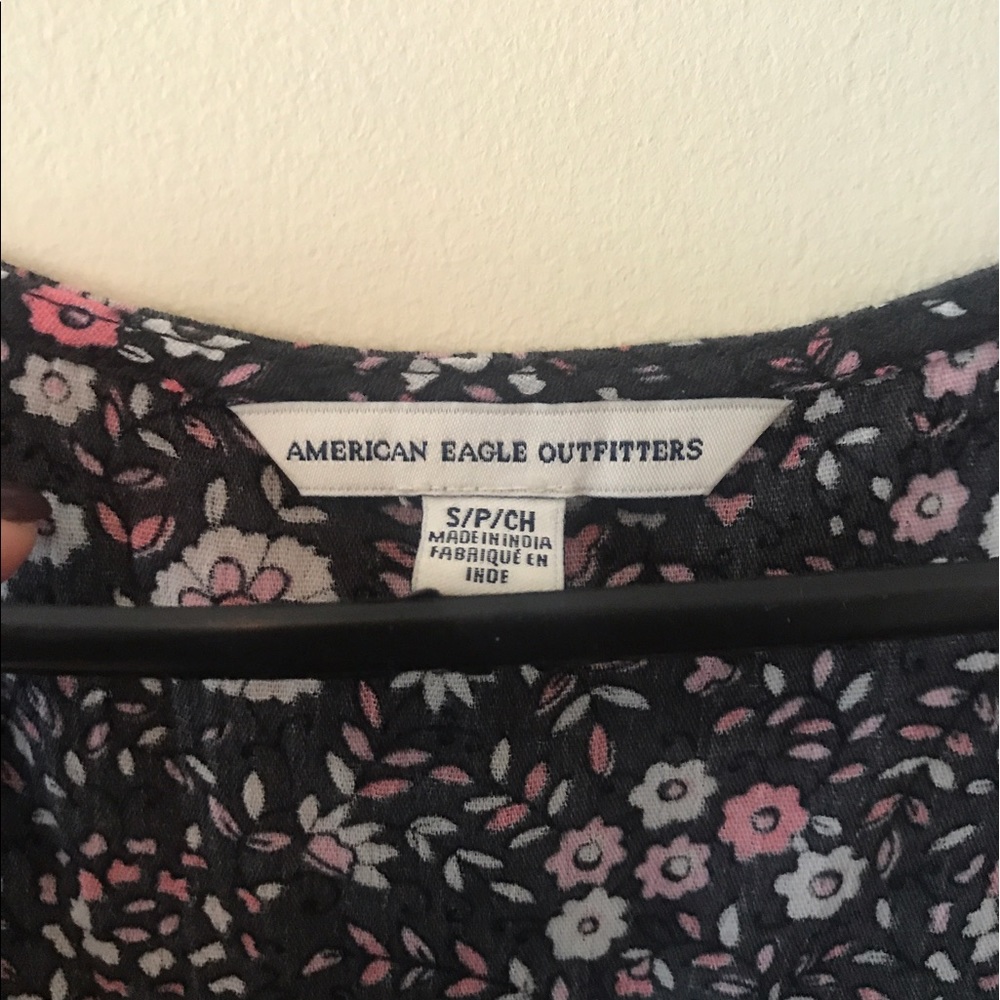 American Eagle Floral Romper - Picture 2 of 3