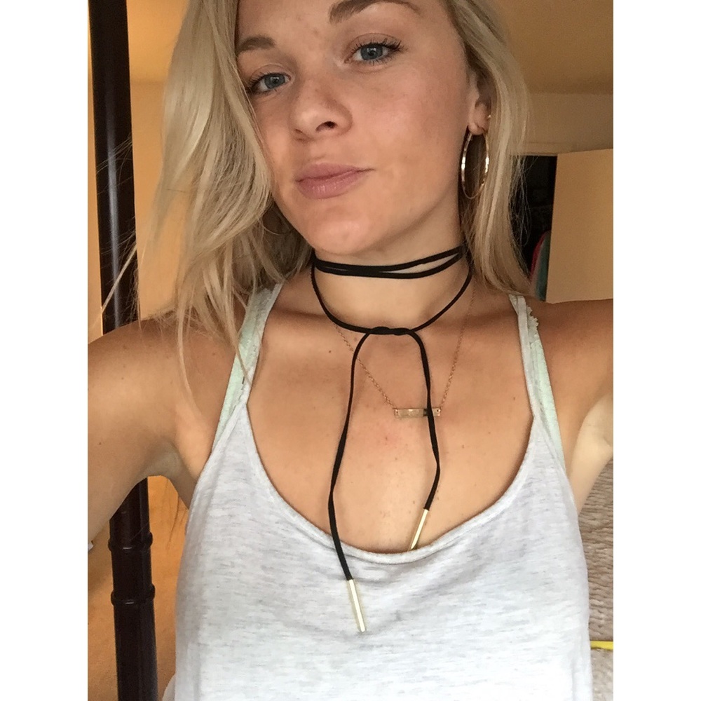 ⭐️ •FREE ITEM• ⭐️