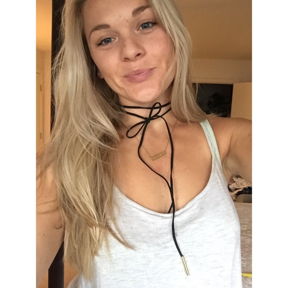 ⭐️ •FREE ITEM• ⭐️ - Picture 3 of 3