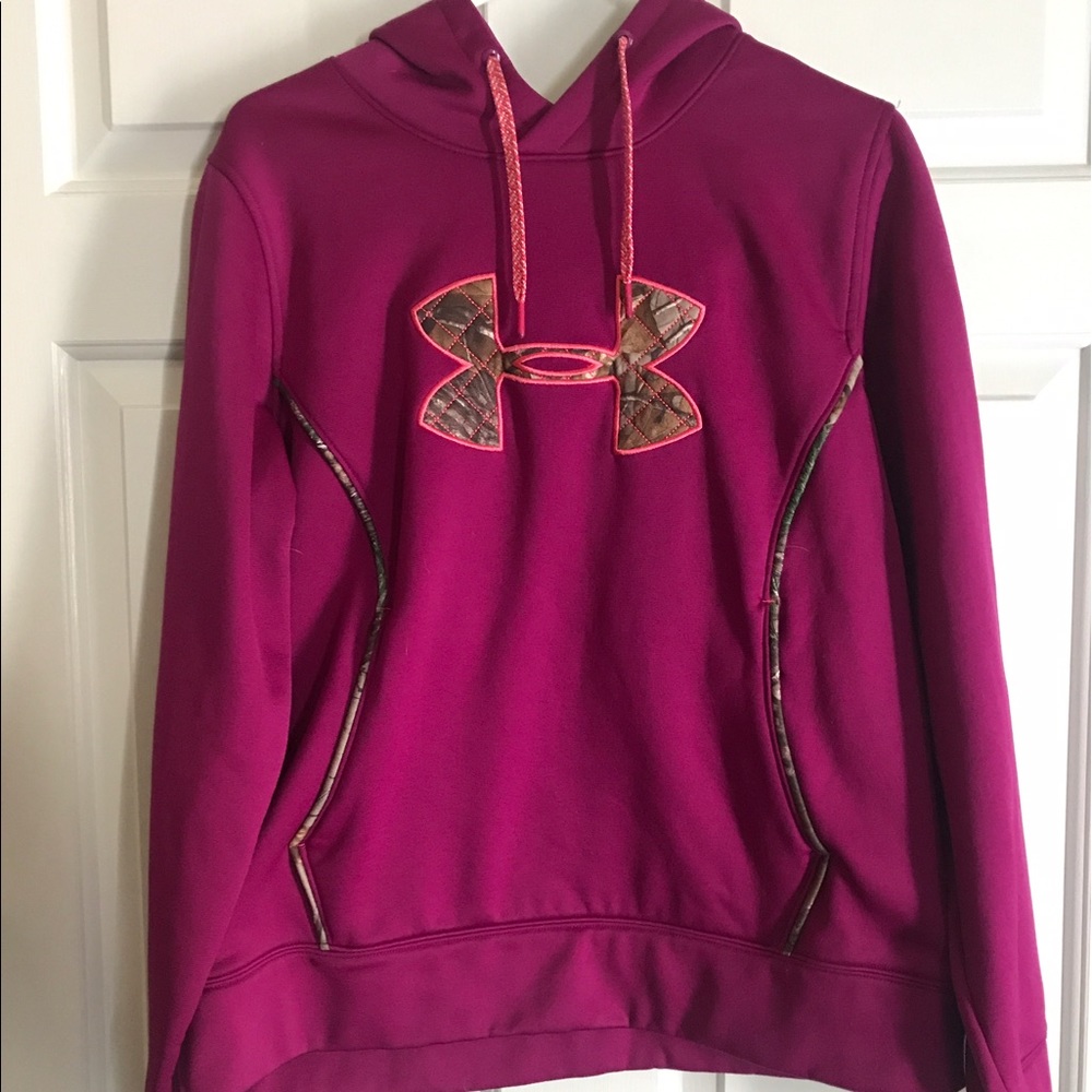 Under Armour Camo/Fuchsia Sweatshirt