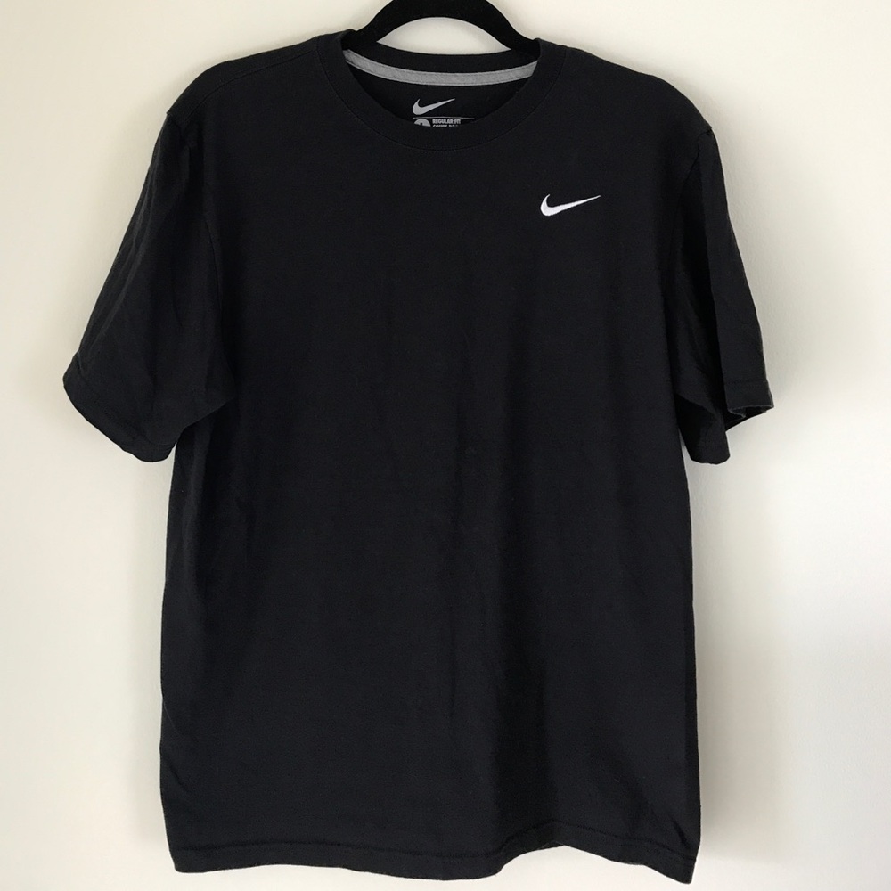 Nike Regular Fit Black Tee