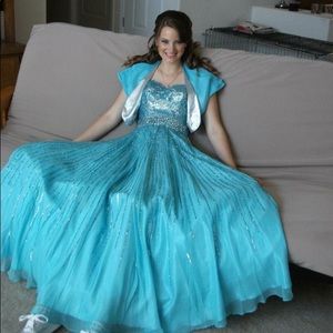 Sheri Hill sweetheart neckline, empire waist