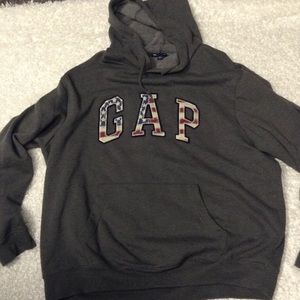 Gap sweatshirt