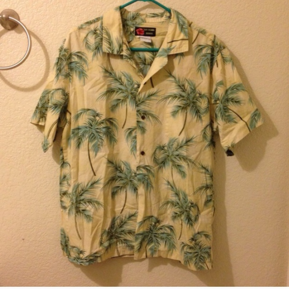 Mens Hawaiian Button Up Top