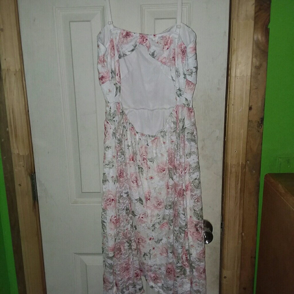 Pretty white lace floral dress