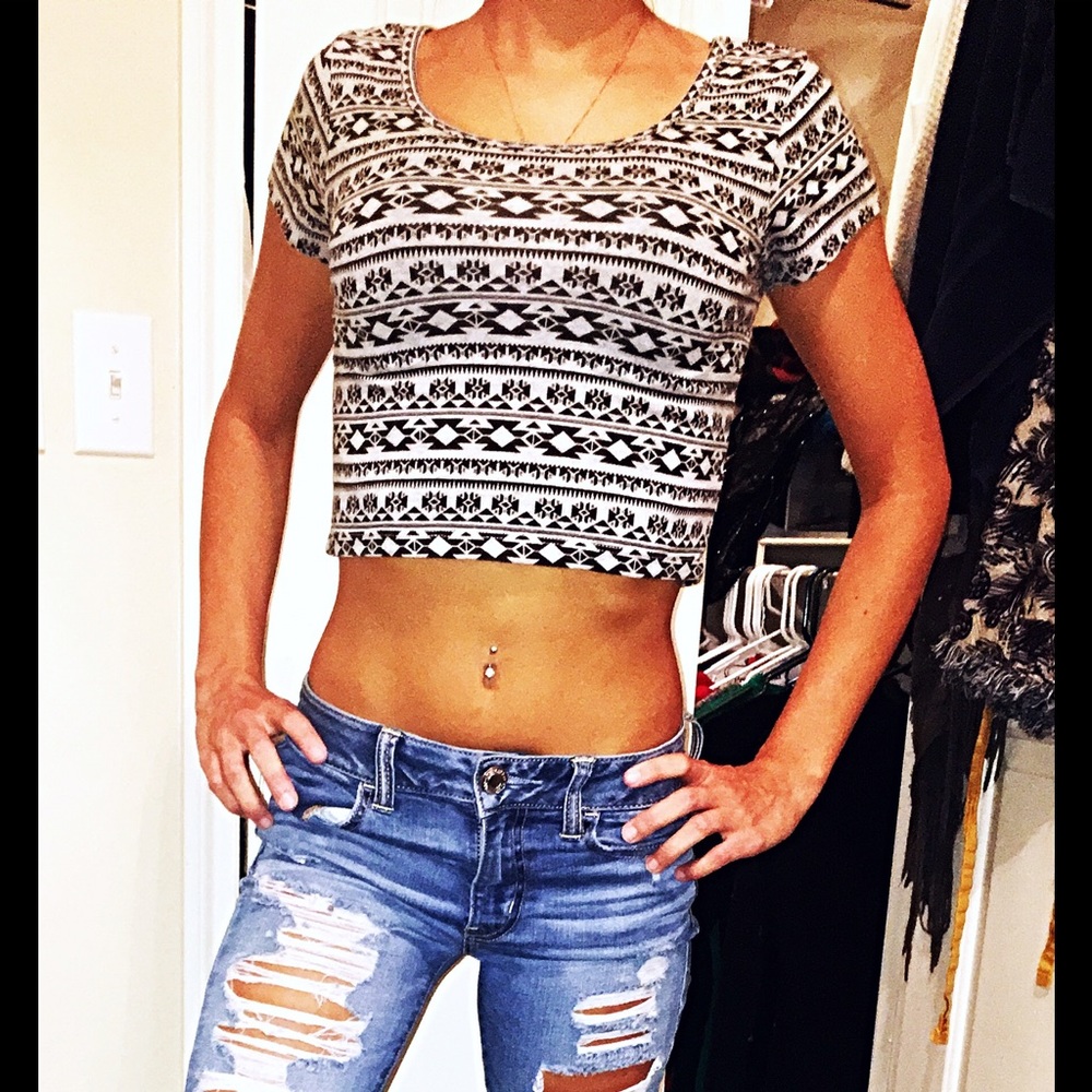 Cropped Tee