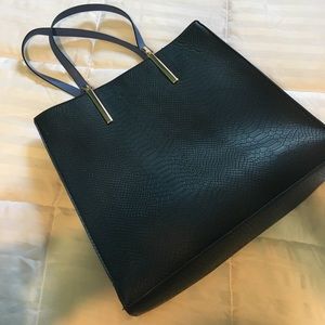 Snakeskin-Look Tote Bag