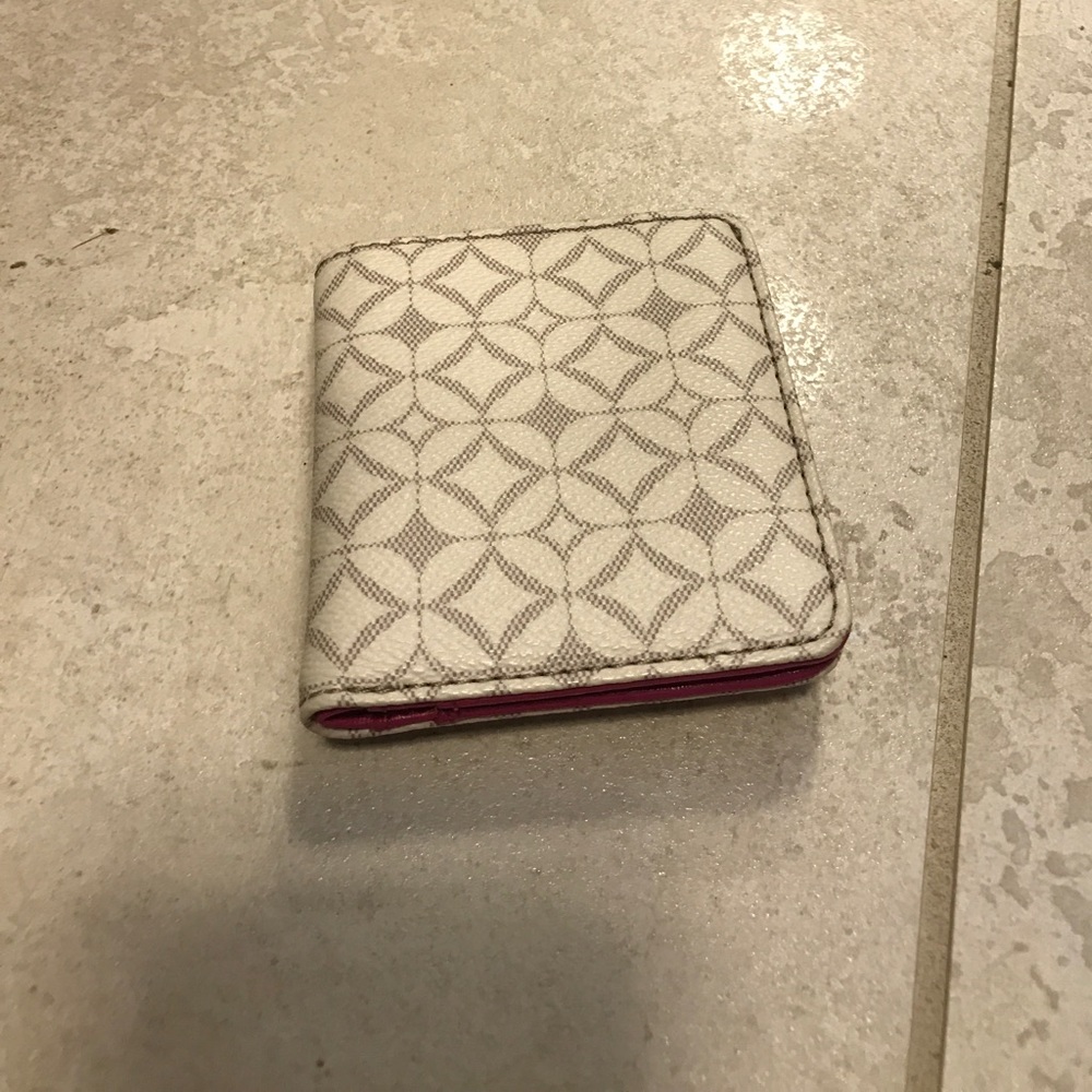 Bifold wallet