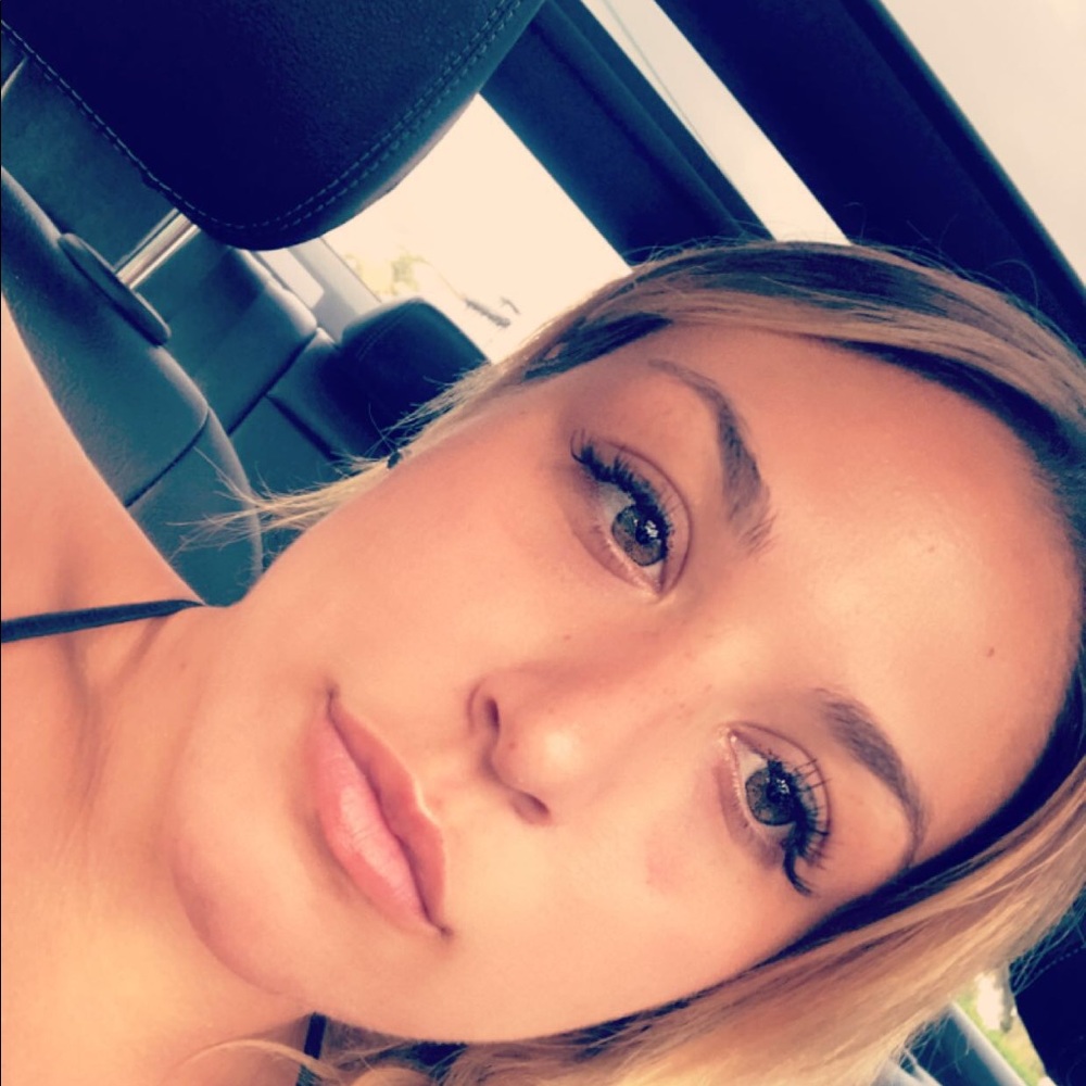 Meet your Posher, Alexa