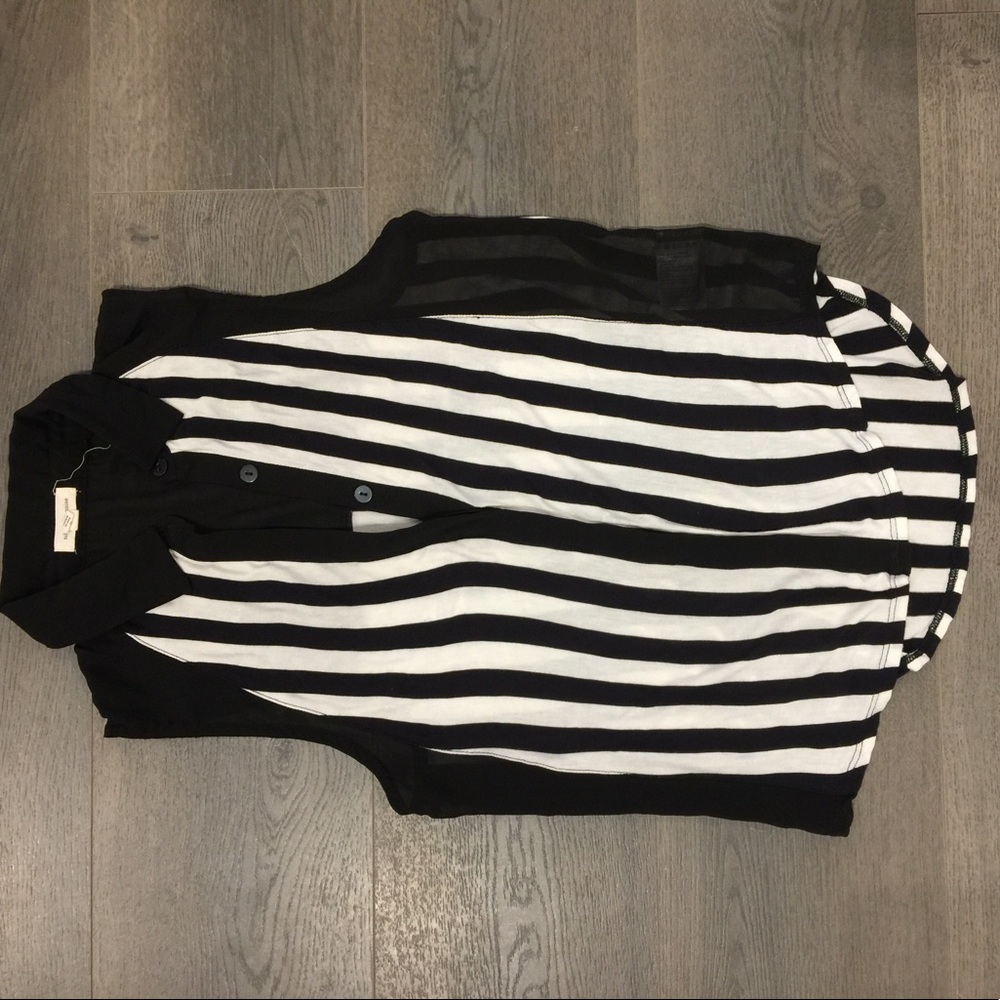 Striped Button Top - Picture 3 of 4